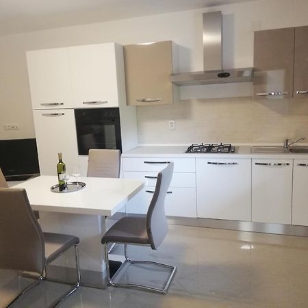Guesthouse Vesna Senj  Luaran gambar